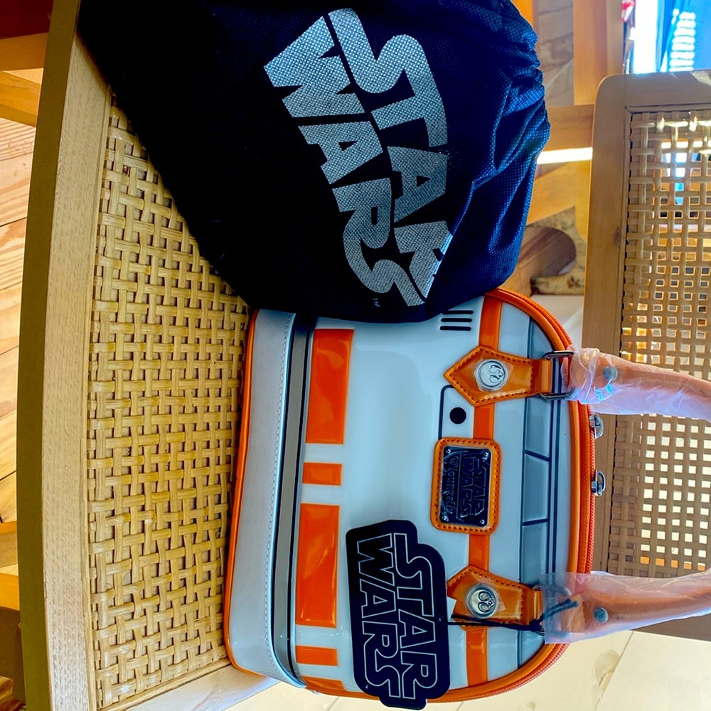 Star Wars BB8 Heart Logo top handle Satchel Purse-New
